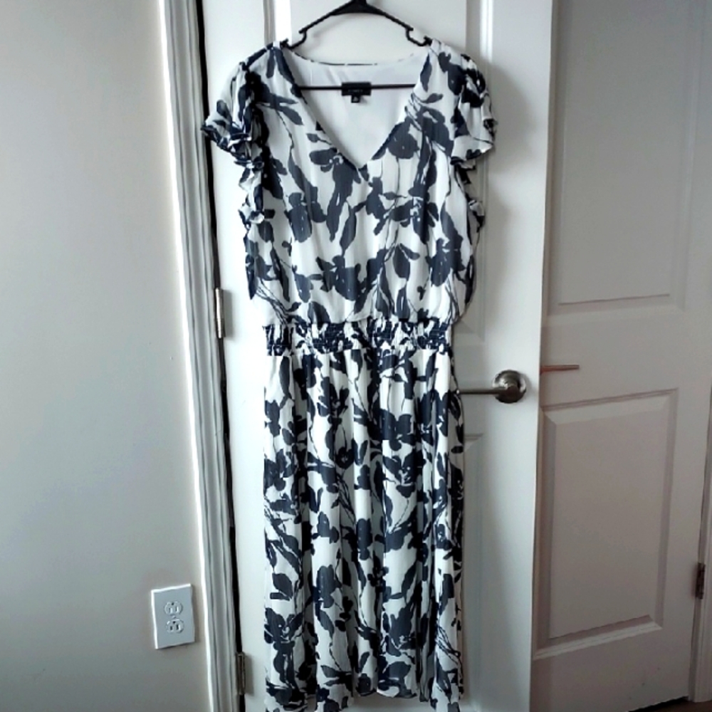 MSK Floral Black and White Dress Xl
